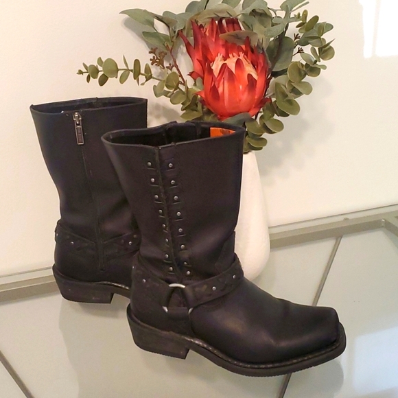 Womens Black Leather Harness Biker Riding Harley Davidson Boots size 8.5M - Picture 2 of 6